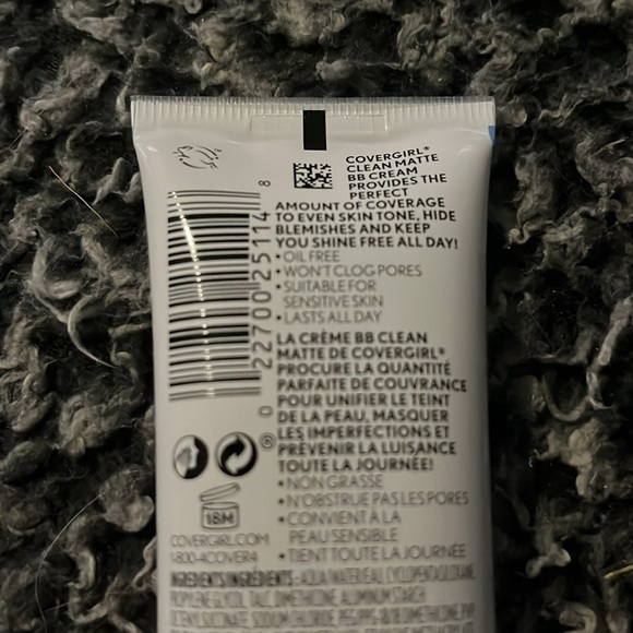 NWT Covergirl Clean Matte BB Cream 540 Medium - Picture 4 of 5